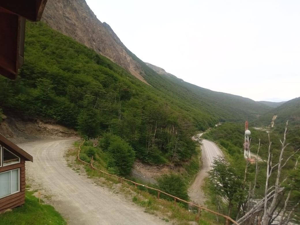 Bagu Ushuaia Hotel エクステリア 写真